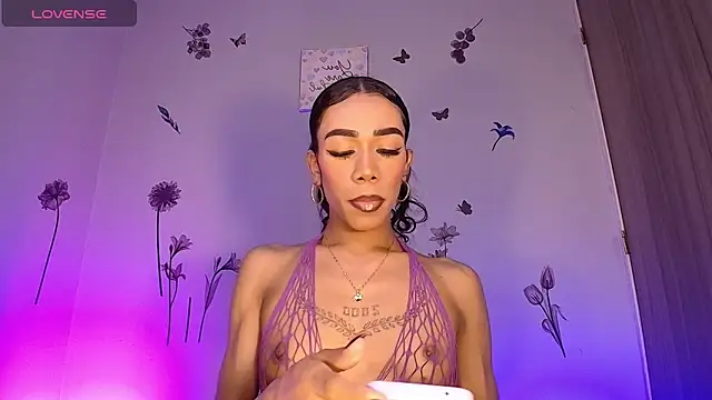 Snapshot of Barbydominant_fetish chatting on October 27, 2025, 5:52 am Barbydominant fetish online show from October 27, 2025, 5:52 am