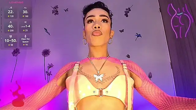 Snapshot of Barbydominant_fetish chatting on October 12, 2025, 11:17 pm Barbydominant fetish online show from October 12, 2025, 11:17 pm