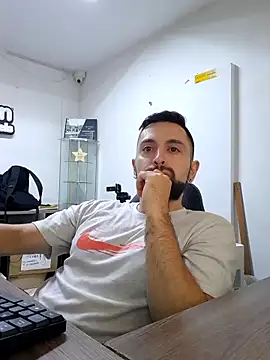 Snapshot of Nacho_Masters chatting on October 15, 2025, 1:19 pm Nacho Masters online show from October 15, 2025, 1:19 pm