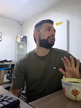 Snapshot of Nacho_Masters chatting on September 29, 2025, 1:28 pm Nacho Masters online show from September 29, 2025, 1:28 pm