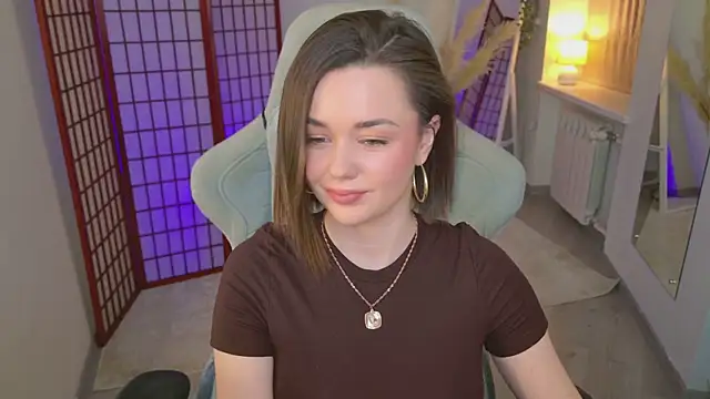 Snapshot of AvaFlower chatting on November 30, 2025, 3:13 pm AvaFlower online show from November 30, 2025, 3:13 pm