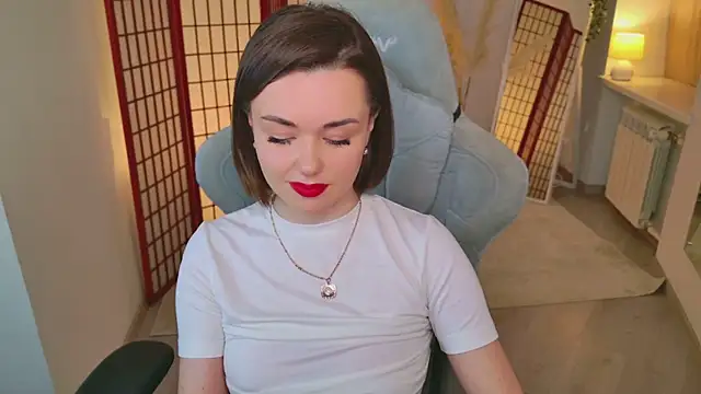 Snapshot of AvaFlower chatting on November 13, 2025, 3:49 pm AvaFlower online show from November 13, 2025, 3:49 pm