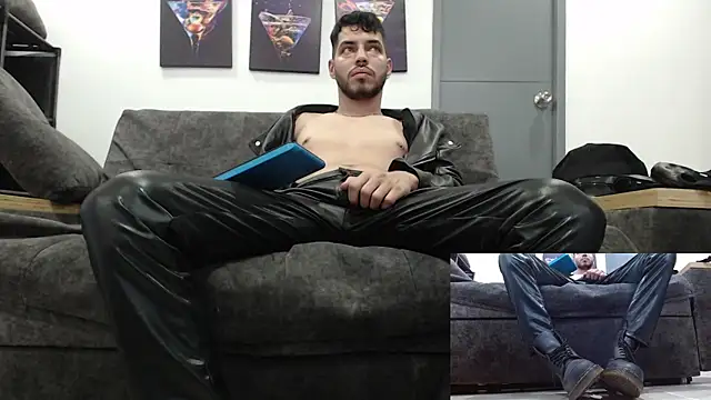 Snapshot of mackdaniels chatting on October 30, 2025, 8:28 pm mackdaniels online show from October 30, 2025, 8:28 pm