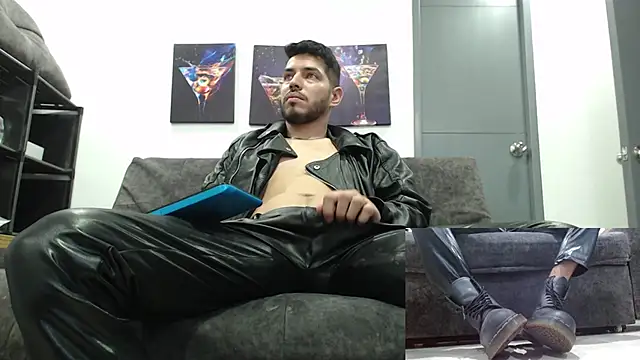 Snapshot of mackdaniels chatting on November 24, 2025, 9:15 pm mackdaniels online show from November 24, 2025, 9:15 pm