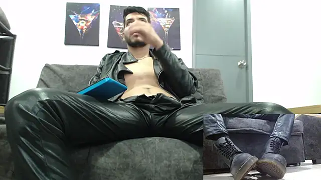 Snapshot of mackdaniels chatting on November 27, 2025, 8:42 pm mackdaniels online show from November 27, 2025, 8:42 pm