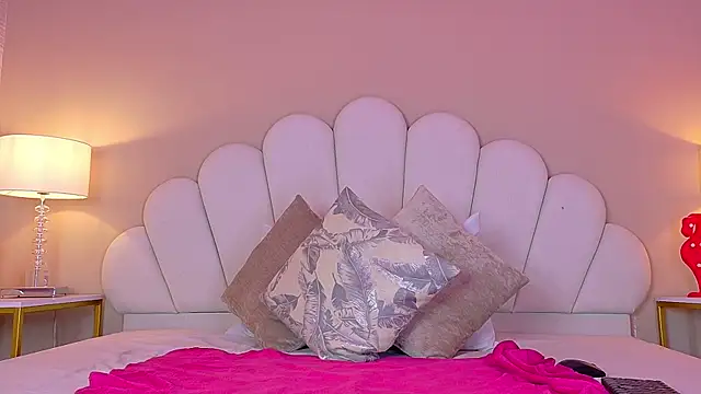 Snapshot of Davinna_Fox chatting on November 27, 2025, 11:32 am Davinna Fox online show from November 27, 2025, 11:32 am