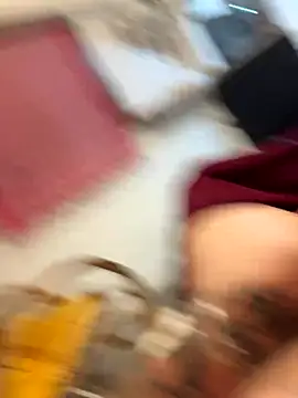 Snapshot of veriteeee_ chatting on September 29, 2025, 12:06 am veriteeee online show from September 29, 2025, 12:06 am