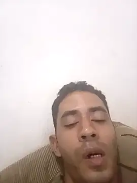 Snapshot of malvadinho69134 chatting on December 20, 2025, 7:00 am malvadinho69134 online show from December 20, 2025, 7:00 am