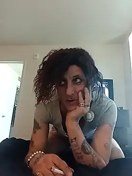 EasheaBaby online show from March 1, 2026, 8:09 pm