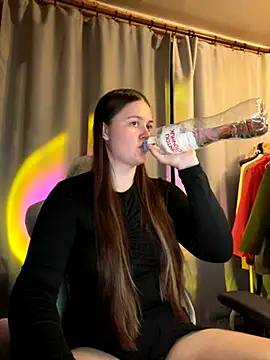 Cuty Kitty online show from September 22, 2025, 4:35 pm