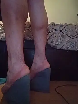 Crossedsissy online show from May 21, 2026, 9:34 pm