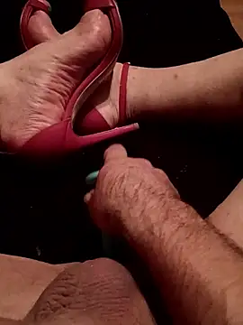 Crossedsissy online show from December 21, 2025, 6:48 am