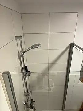 Snapshot of Bikergirl_97 chatting on November 26, 2025, 1:11 pm Bikergirl 97 online show from November 26, 2025, 1:11 pm