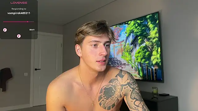 Snapshot of DaniHort chatting on October 27, 2025, 8:04 am DaniHort online show from October 27, 2025, 8:04 am