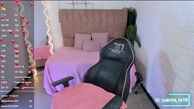 Snapshot of juanita_tay chatting on January 6, 2026, 11:47 am juanita tay online show from January 6, 2026, 11:47 am