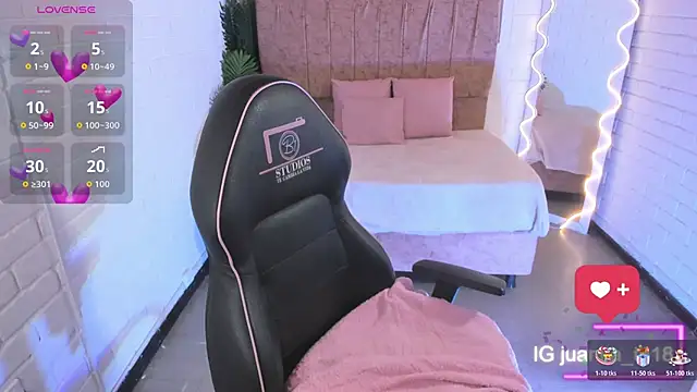 juanita tay online show from November 11, 2025, 11:38 am