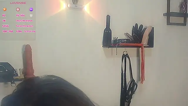 Snapshot of DakariaHills_ chatting on June 19, 2026, 8:31 am DakariaHills online show from June 19, 2026, 8:31 am