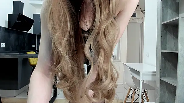 Snapshot of Kitty_Player chatting on April 15, 2026, 9:26 am Kitty Player online show from April 15, 2026, 9:26 am