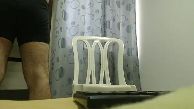 Snapshot of SebasTentacion chatting on June 24, 2026, 7:33 pm SebasTentacion online show from June 24, 2026, 7:33 pm