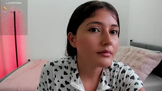 Snapshot of amy_innocent_1 chatting on May 29, 2026, 7:53 pm amy innocent 1 online show from May 29, 2026, 7:53 pm
