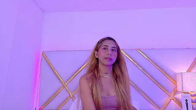 Snapshot of laila_stilwiills chatting on October 7, 2025, 4:52 pm laila stilwiills online show from October 7, 2025, 4:52 pm