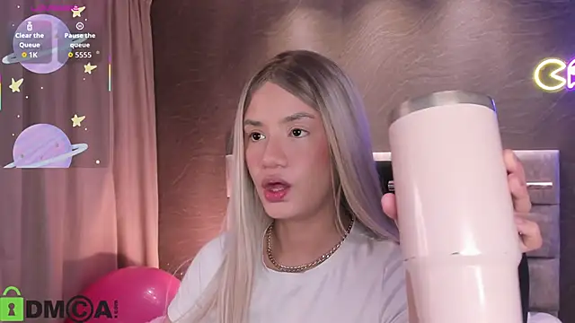 Arinextdoor online show from February 6, 2026, 4:08 am