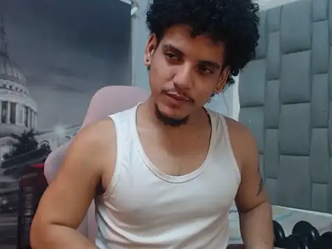 Xfire boy69 online show from February 18, 2026, 2:24 pm