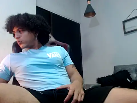 Xfire boy69 online show from November 11, 2025, 3:18 pm