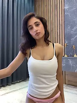 Snapshot of AriaXFlirt chatting on November 14, 2025, 9:46 am AriaXFlirt online show from November 14, 2025, 9:46 am