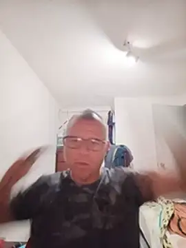 Snapshot of cuntico chatting on July 4, 2026, 6:31 am cuntico online show from July 4, 2026, 6:31 am