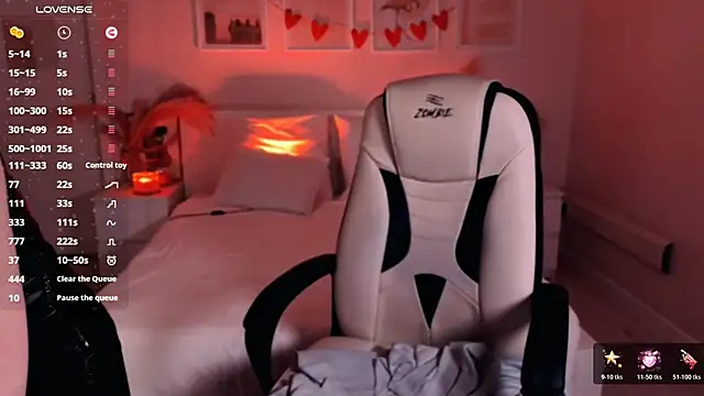 Snapshot of Kimmie_shine chatting on February 17, 2026, 11:29 am Kimmie shine online show from February 17, 2026, 11:29 am