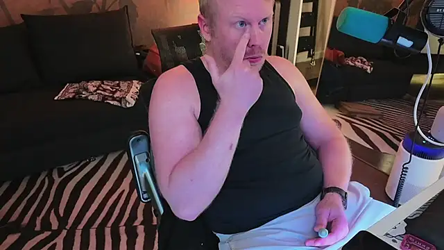 twunkdean online show from July 29, 2026, 2:22 am