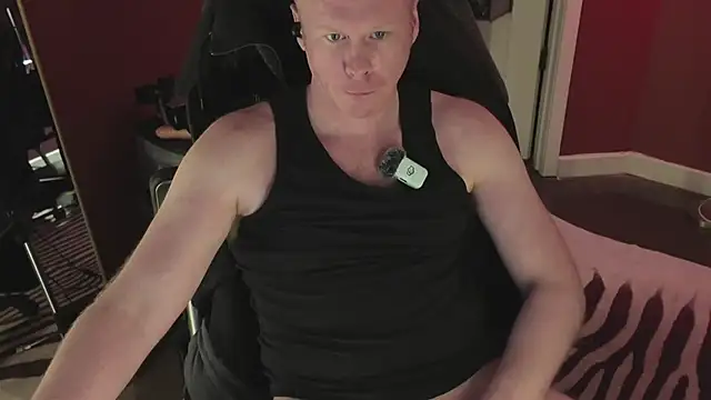 Snapshot of twunkdean chatting on March 4, 2026, 5:48 am twunkdean online show from March 4, 2026, 5:48 am