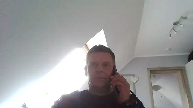 KLE-1970 online show from September 23, 2025, 11:28 am