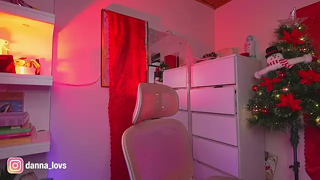 Snapshot of Dannaa_Lovs chatting on November 24, 2025, 5:46 pm Dannaa Lovs online show from November 24, 2025, 5:46 pm