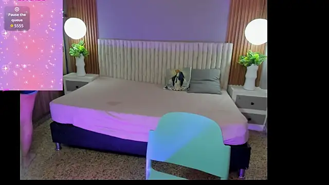 Snapshot of IvyShine7 chatting on December 15, 2025, 7:31 pm IvyShine7 online show from December 15, 2025, 7:31 pm