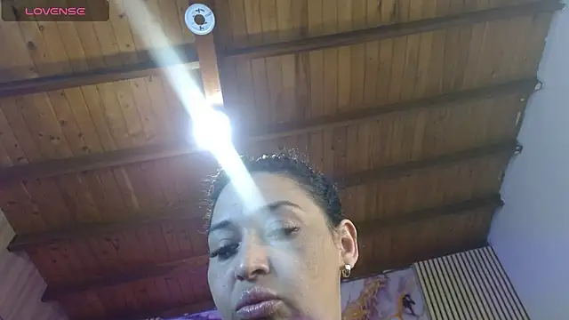 IvyShine7 online show from June 9, 2026, 6:53 pm