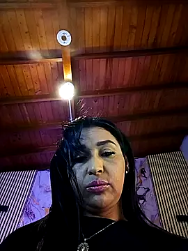 IvyShine7 online show from June 21, 2026, 6:46 pm
