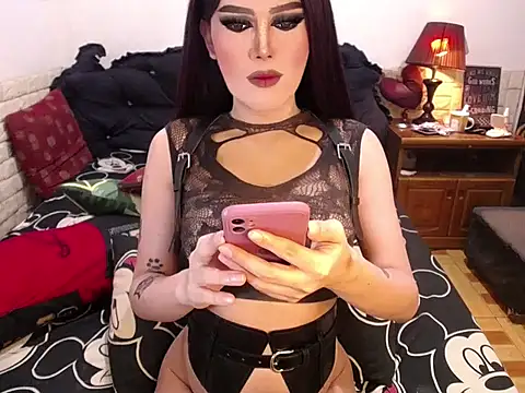 WILDDENNY1 online show from November 14, 2025, 12:09 pm