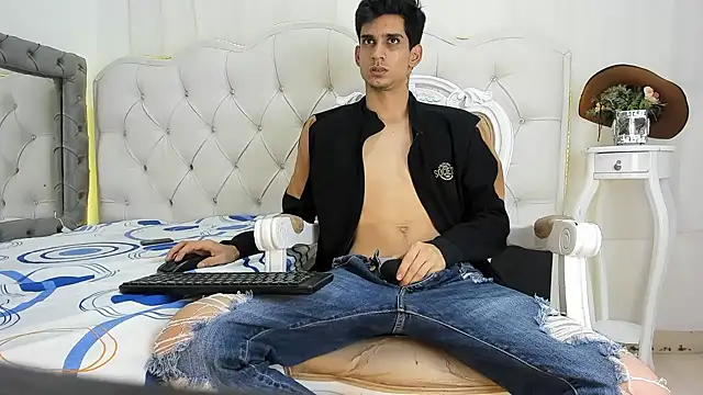 Sebalexis7 online show from December 14, 2025, 3:13 am