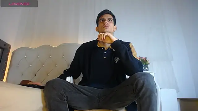 Sebalexis7 online show from December 4, 2025, 3:16 am