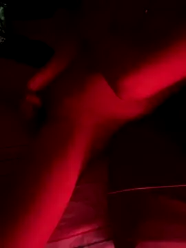 Snapshot of pophiboy chatting on December 2, 2025, 7:37 pm pophiboy online show from December 2, 2025, 7:37 pm