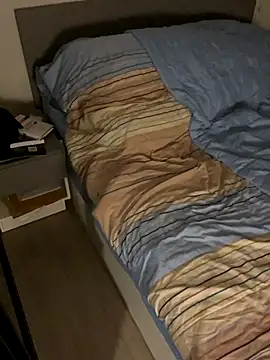 Snapshot of pophiboy chatting on October 23, 2025, 9:35 pm pophiboy online show from October 23, 2025, 9:35 pm