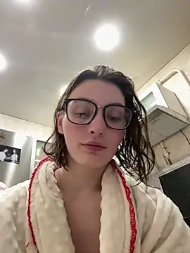 Snapshot of ZariaFlame chatting on February 19, 2026, 10:40 pm ZariaFlame online show from February 19, 2026, 10:40 pm