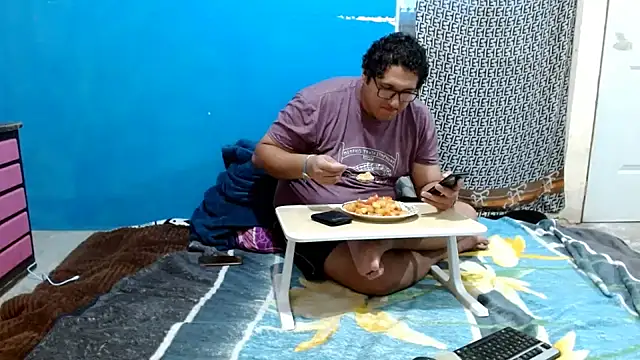 MeisanPaul online show from June 21, 2026, 1:33 am