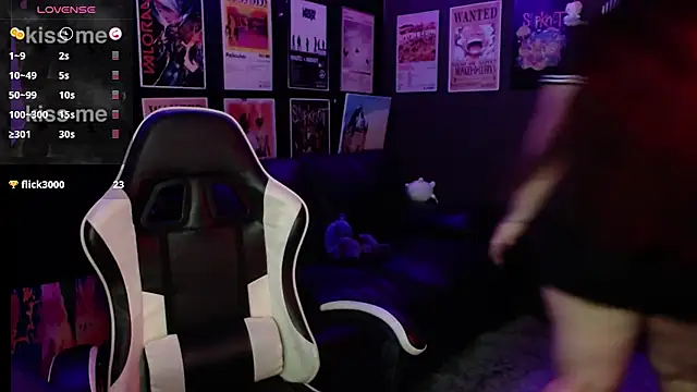 Ravendark  online show from November 28, 2025, 9:04 pm