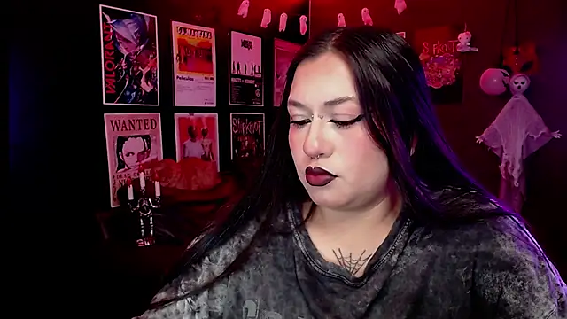 Ravendark  online show from October 7, 2025, 7:26 pm