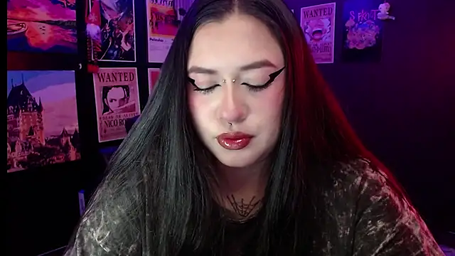 Snapshot of Ravendark_ chatting on January 7, 2026, 8:14 pm Ravendark online show from January 7, 2026, 8:14 pm