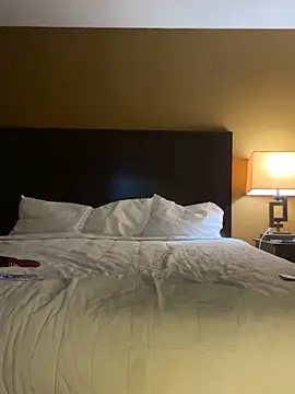 StaciDiamond online show from October 29, 2025, 2:49 pm