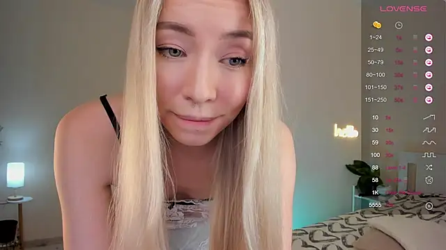 Snapshot of DanaCandy chatting on November 28, 2025, 9:59 pm DanaCandy online show from November 28, 2025, 9:59 pm